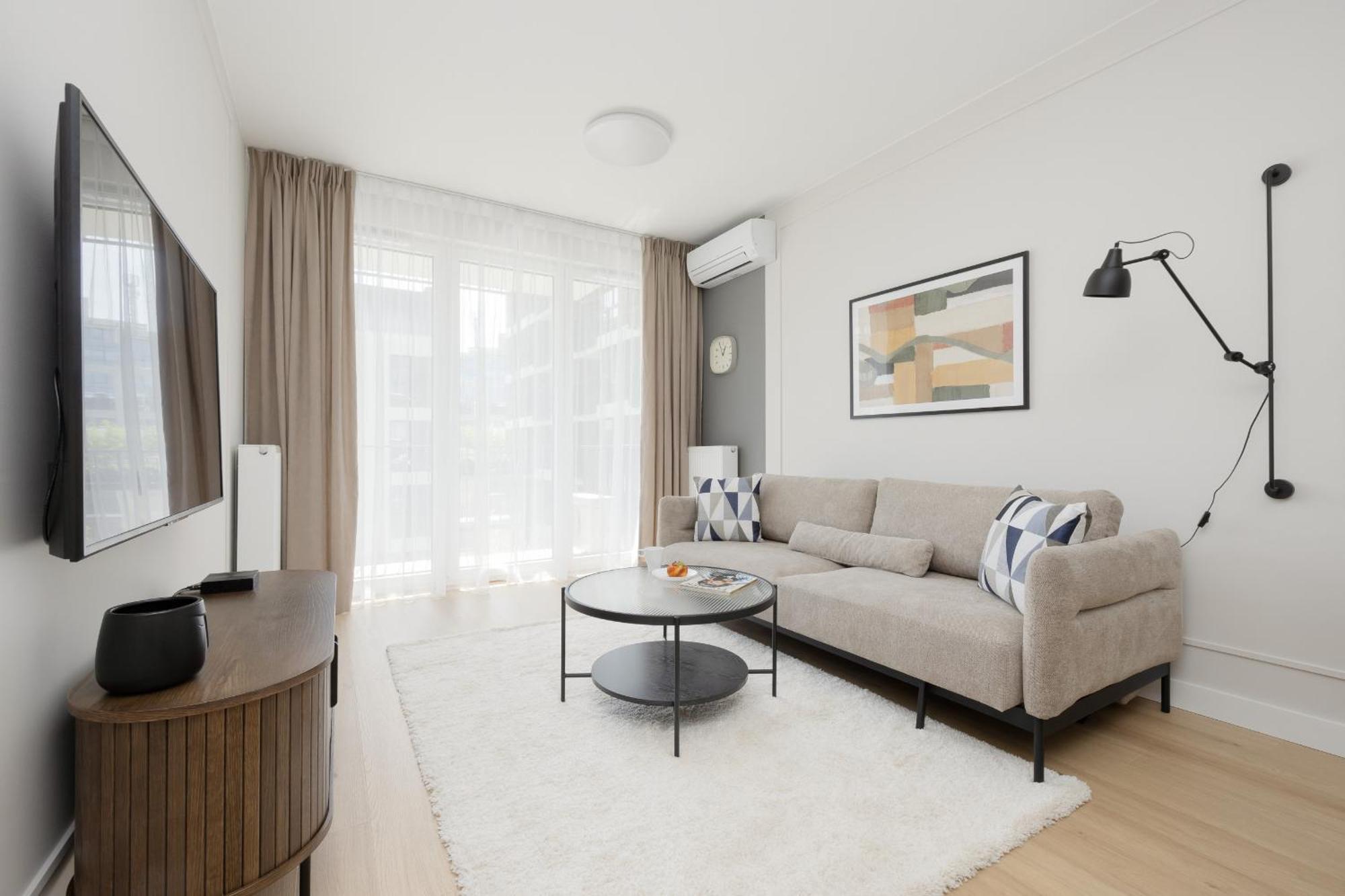 Apartament Luxurious In With Sauna And Gym By Renters Prestige